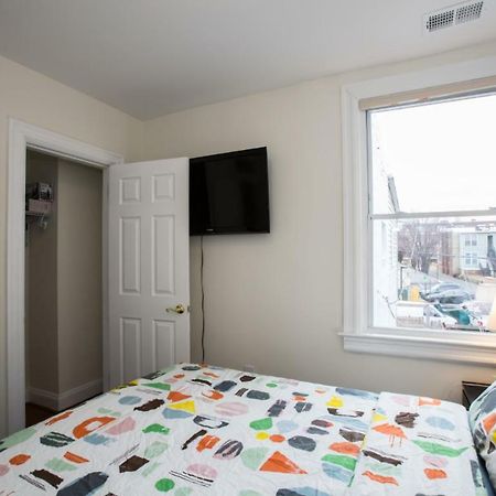 3-Min Walk To Petworth Metro Station ;10 Mins To Convention Center: Private Cozy And Quiet Bedroom And Bathroom Washington Dış mekan fotoğraf