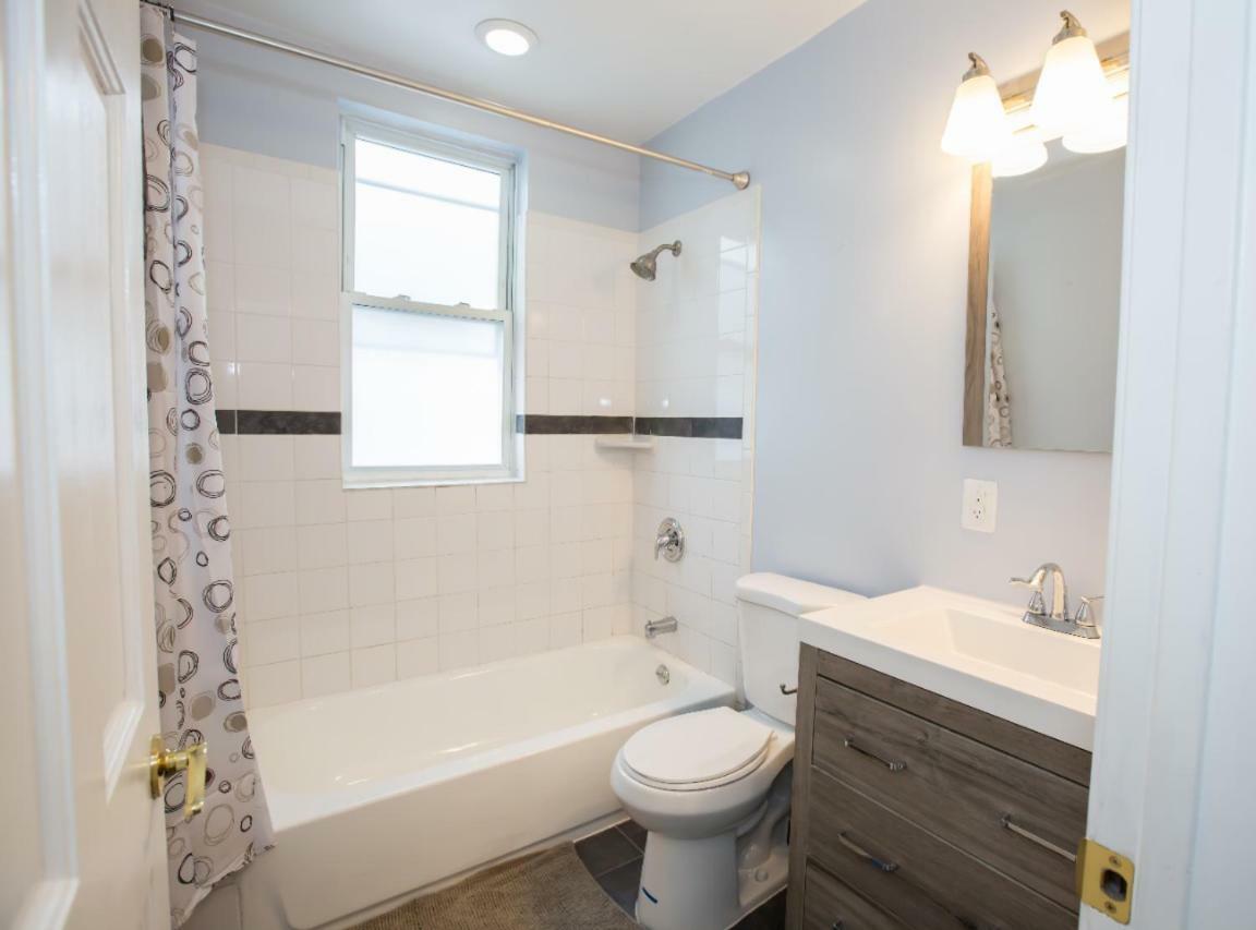 3-Min Walk To Petworth Metro Station ;10 Mins To Convention Center: Private Cozy And Quiet Bedroom And Bathroom Washington Dış mekan fotoğraf